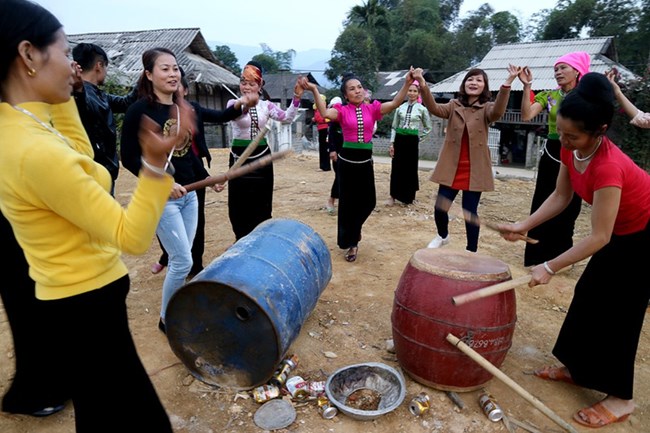 Vùng cao Yên Bái: những giai điệu ngọt ngào qua lời hát “khắp lỉn chiêng” (tức là hát chơi xuân) của người Tày Mường Lai (2/2/2019)